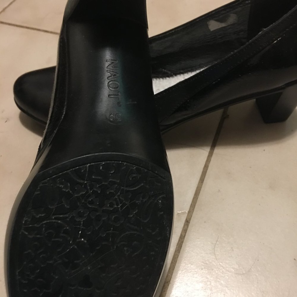 Ladies Black Mid Heals Size 39 NOAT with Orthotic bed .(not included) use own